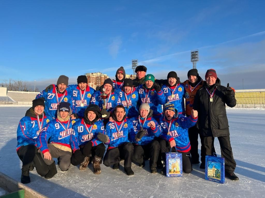 Сборная Забайкалья стала победителями открытого первенства Амурской области по хоккею с мячом